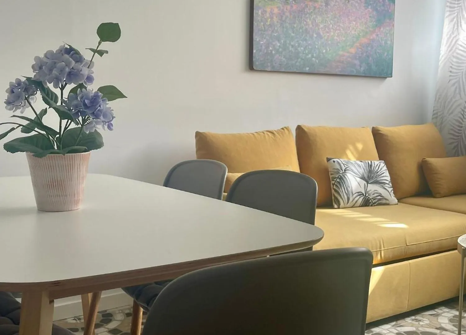 Bazan Wabi Malaga Apartment
